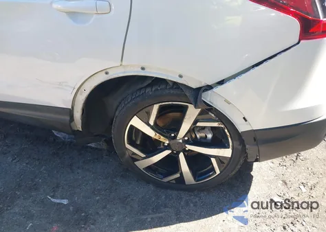 2020 Nissan Rogue Sport Sl Awd Xtronic Cvt z USA, uszkodzony, nr VIN JN1BJ1CW2LW365991